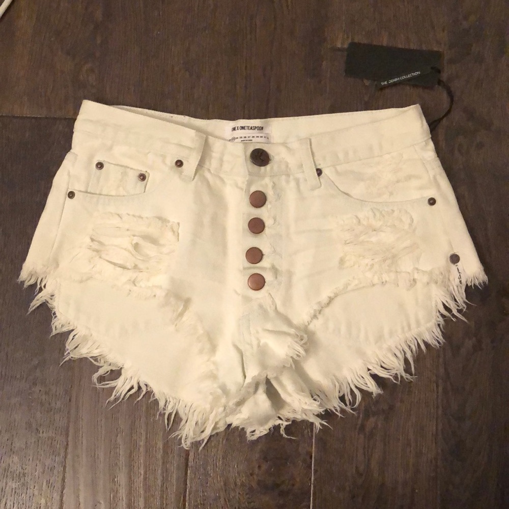 BRAND NEW OneTeaspoon Rollers Denim Shorts